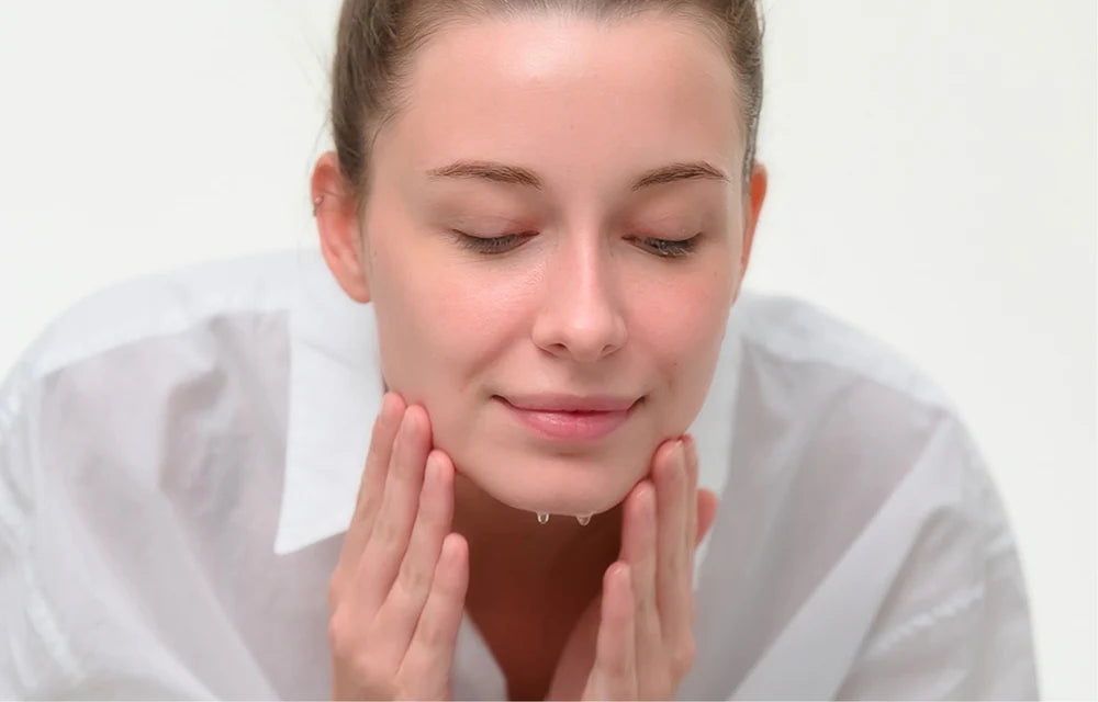 <strong>STEG 1 · Förbered huden</strong>